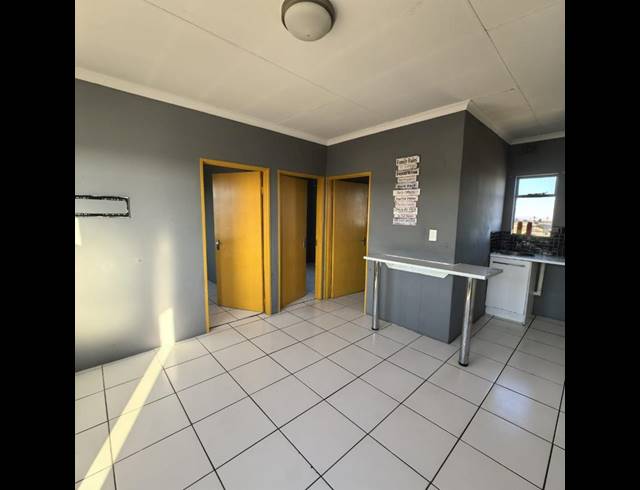 2 BEDROOM APARTMENT FOR SALE IN FLEURHOF